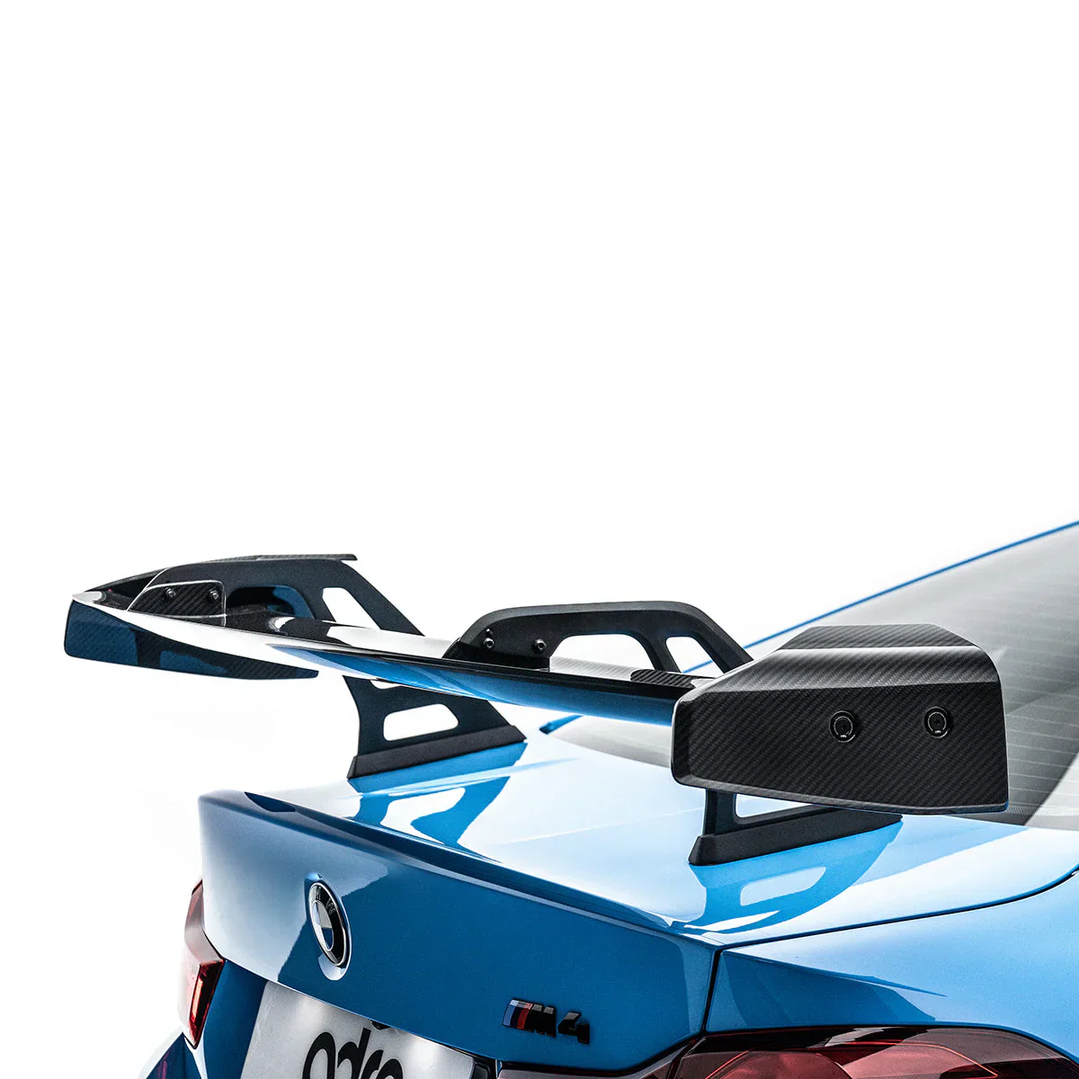 BMW F82 M4 AT-R1 SWAN NECK WING - Image 2