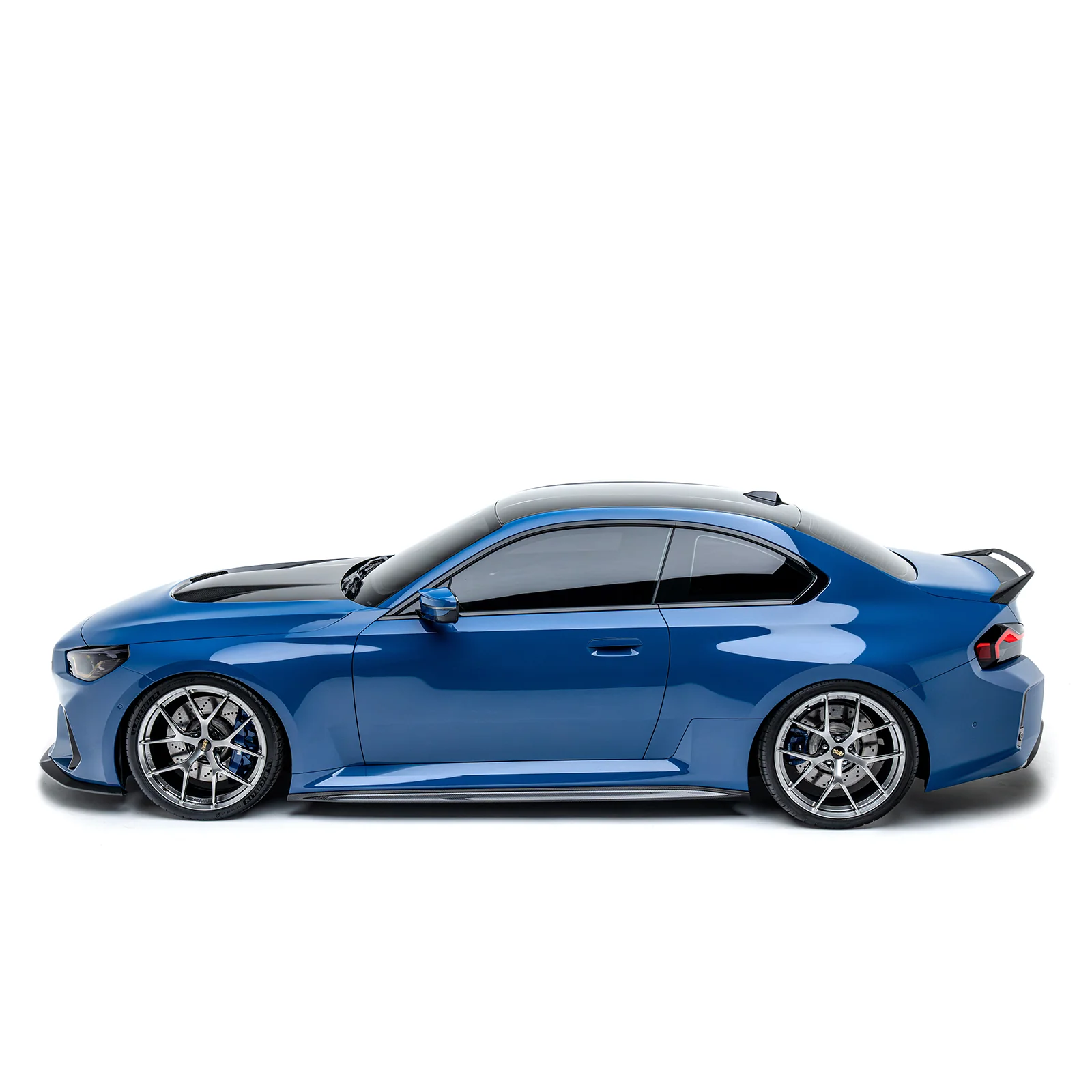 BMW G87 M2 PREPREG SIDE SKIRTS V2 - Image 2