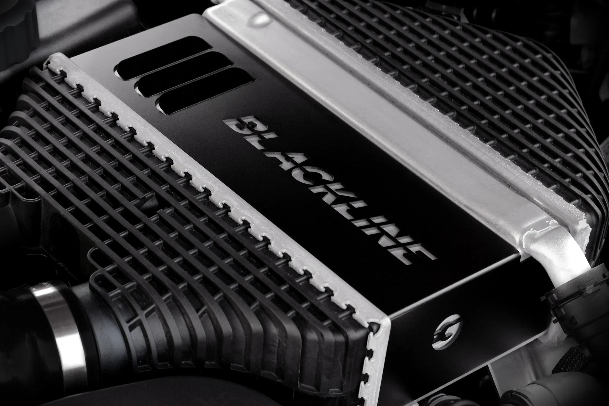 BMW M2C/M3/M4 S55 ENGINE BLACKLINE PERFORMANCE CHARGECOOLER COVER