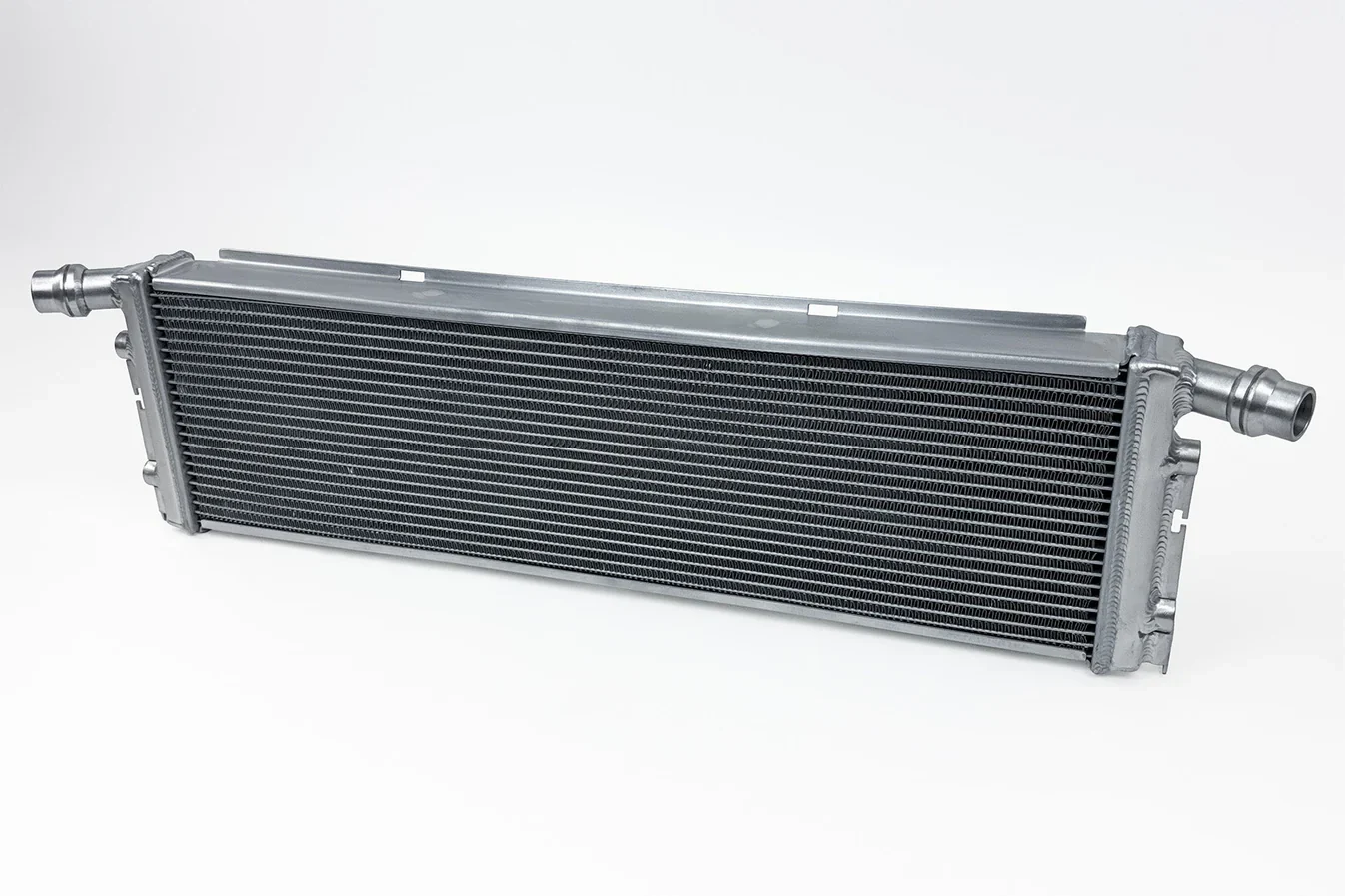 CSF PORSCHE 992 911 HIGH-PERFORMANCE ALL-ALUMINUM RADIATOR (CENTER) - Image 2